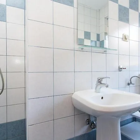 Fuer 2 Personen 1 Kind Ca 32 Qm In Baska, Kvarner Bucht Krk Apartament Baška