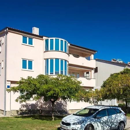 Fuer 2 Personen 1 Kind Ca 32 Qm In Baska, Kvarner Bucht Krk * Baška