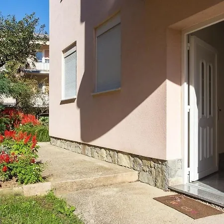 Fuer 2 Personen 1 Kind Ca 32 Qm In Baska, Kvarner Bucht Krk * Baška
